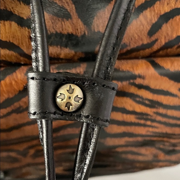 Patricia Nash Tiger Stripe Leather Crossbody Bag - Picture 6 of 16